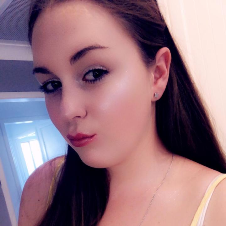 @chloesmith3