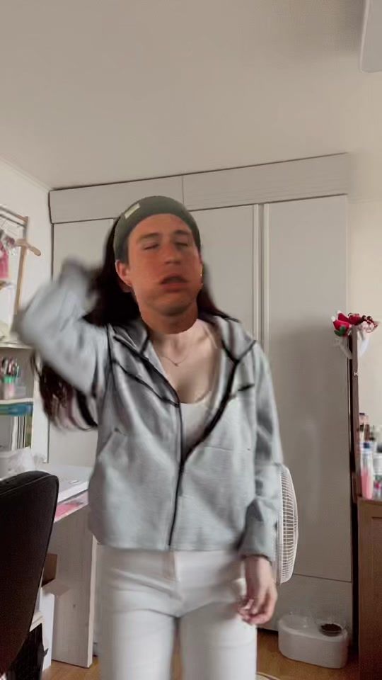 TikTok video thumbnail by cat._se