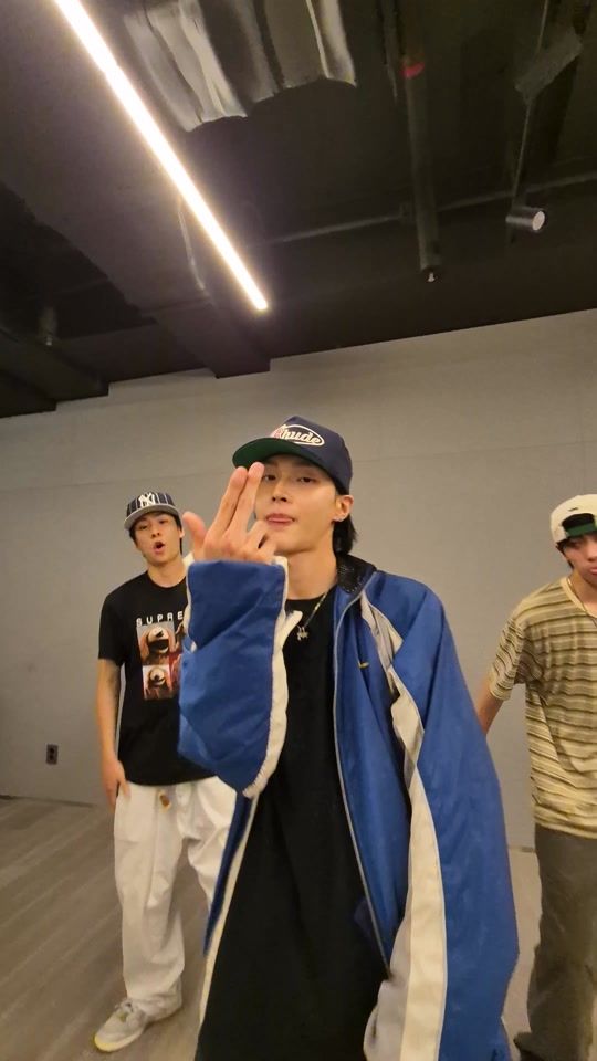 TikTok video thumbnail by riize_official