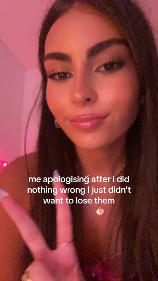 TikTok video thumbnail by helena_xo22