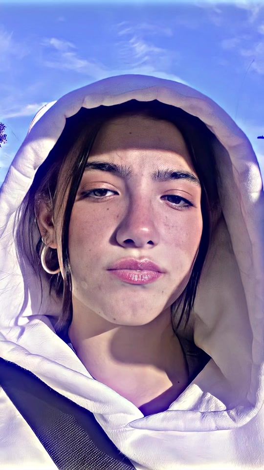 TikTok video thumbnail by charli.demelio.00