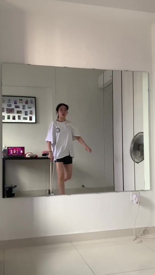TikTok video thumbnail by mirrormelon
