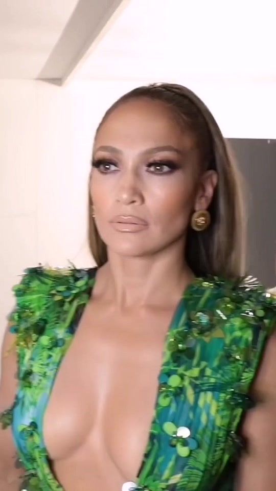 TikTok video thumbnail by versaceshow