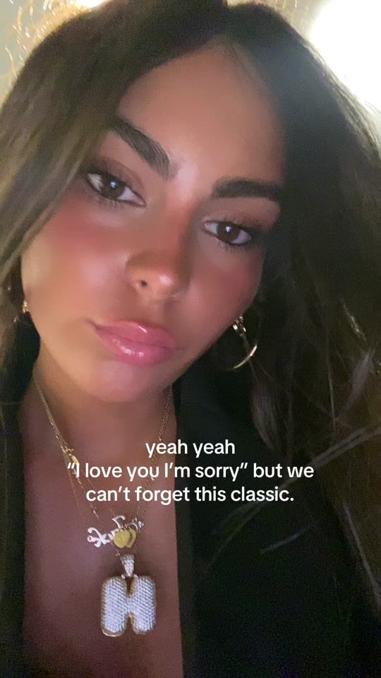 TikTok video thumbnail by helena_xo22