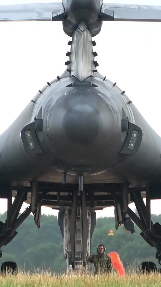 TikTok video thumbnail by aviationist_science