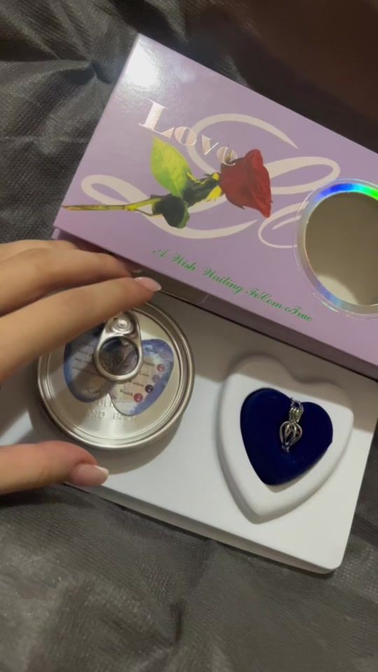 TikTok video thumbnail by couple.giftssss