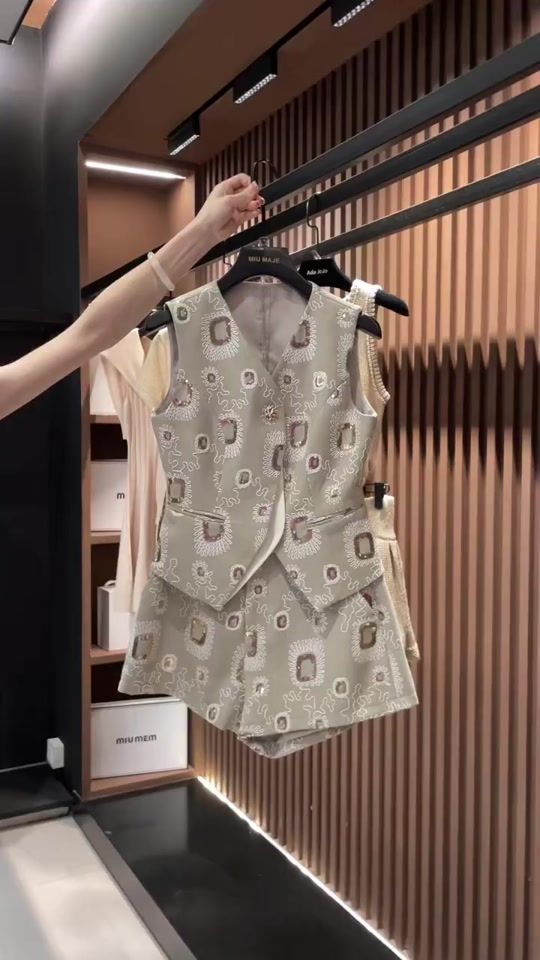 TikTok video thumbnail by ch.clothing4