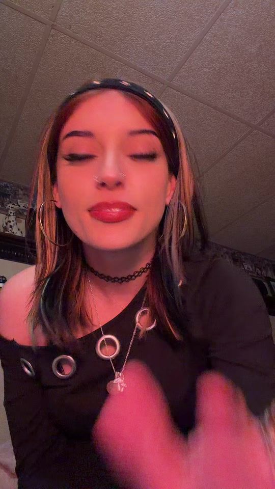 TikTok video thumbnail by aprildennison
