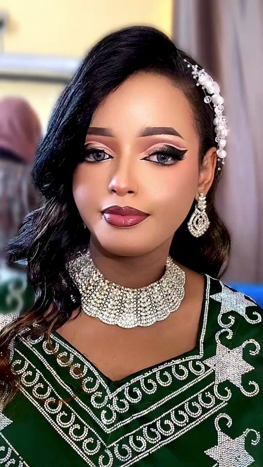 TikTok video thumbnail by zee_makeup_