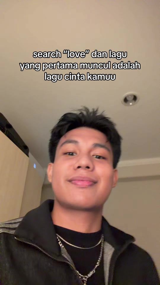 TikTok using Ivy