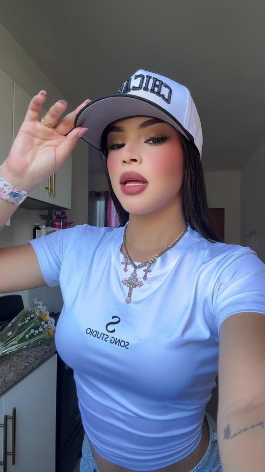 TikTok video thumbnail by .lau_queen17