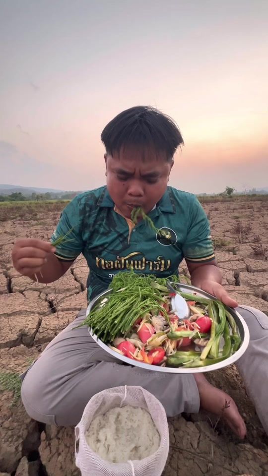 TikTok video thumbnail by toomtam_vlog
