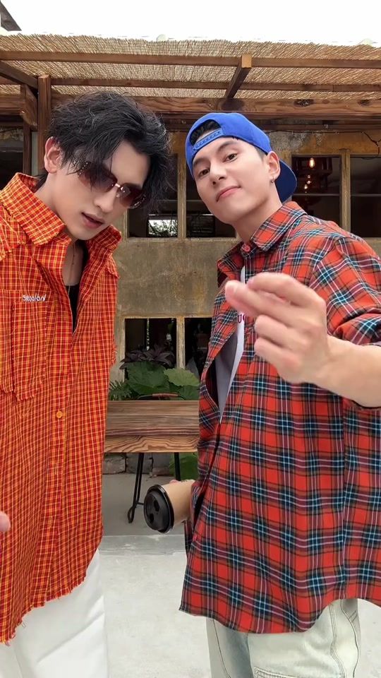 TikTok video thumbnail by holocenemeichao