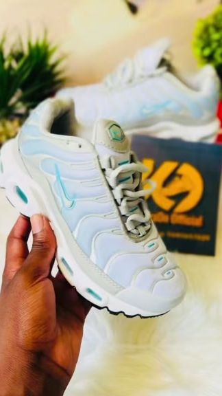 TikTok video thumbnail by kicksonsneakers