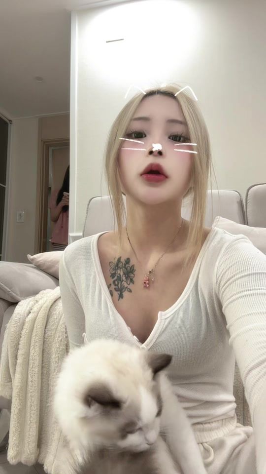 TikTok video thumbnail by kimyeeun_08