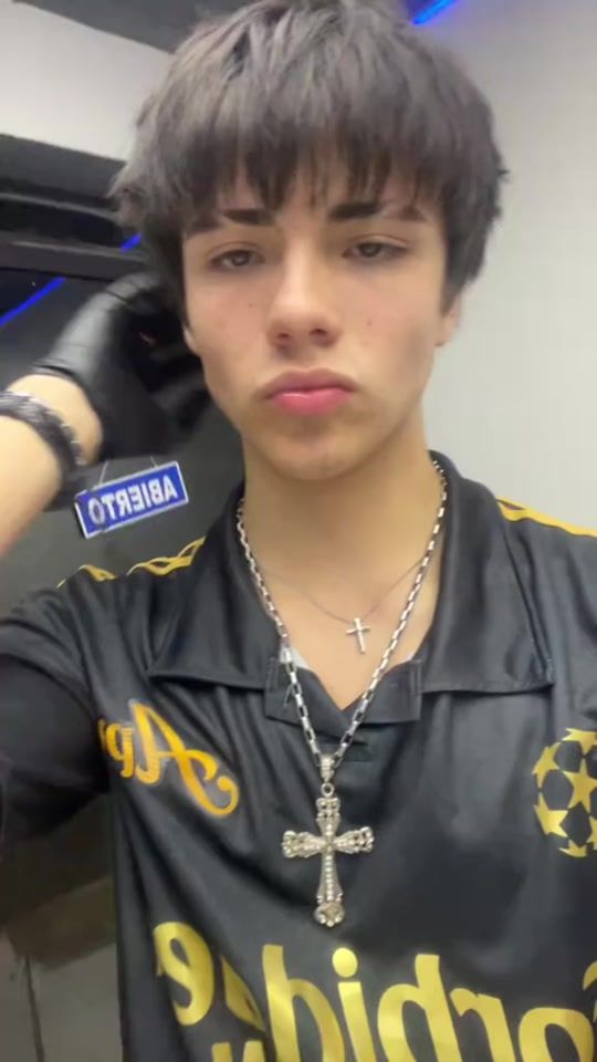 TikTok video thumbnail by chicos.hermosos_q