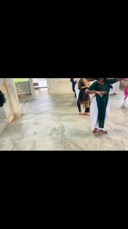 TikTok video thumbnail by t.h.a.r.u.dance