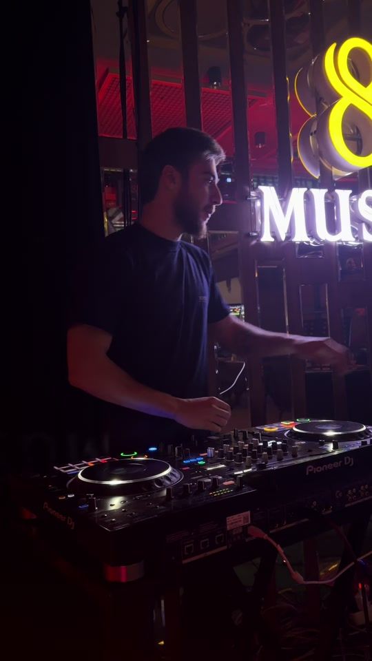 TikTok video thumbnail by 8musichall