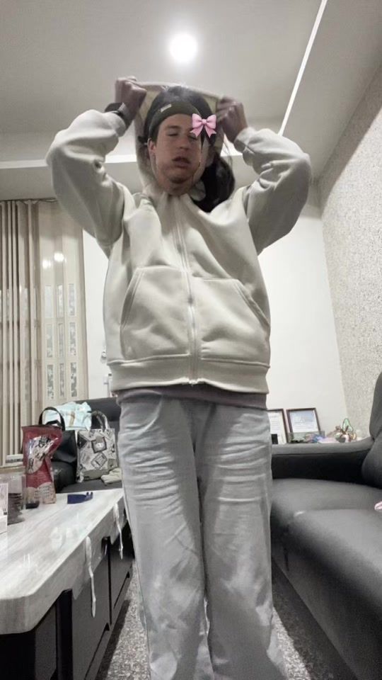 TikTok video thumbnail by ella_0218.19