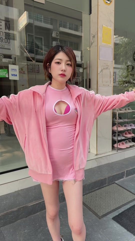 TikTok video thumbnail by lala_burlesque