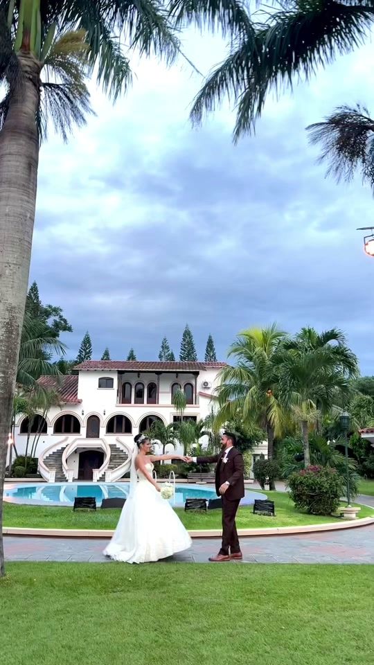 TikTok video thumbnail by destinationweddingbynah
