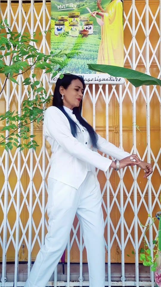 TikTok using Abbanee
