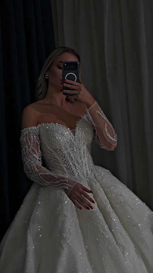 TikTok video thumbnail by vio.wedding.dresses