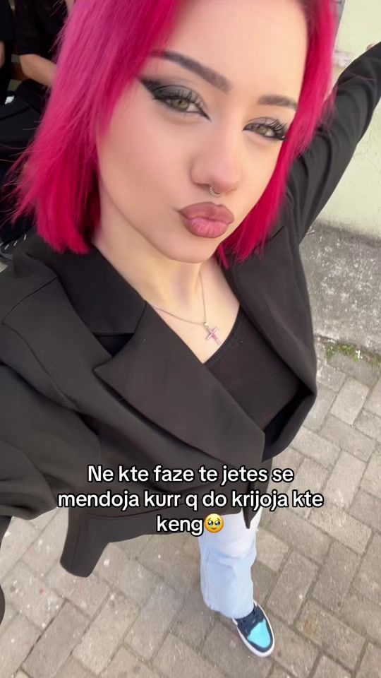 TikTok video thumbnail by erm1onii.e