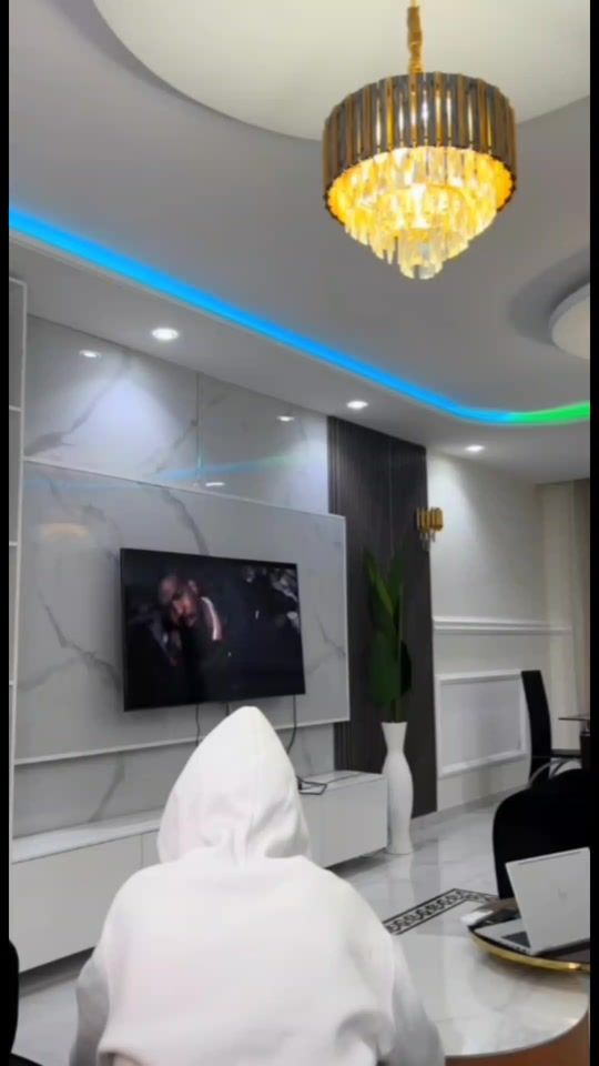 TikTok video thumbnail by clovis_carter