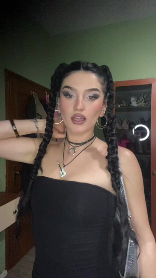 TikTok video thumbnail by greta_r13