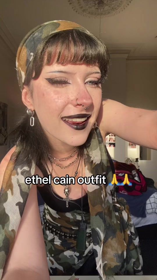 TikTok video thumbnail by _.doll.face._