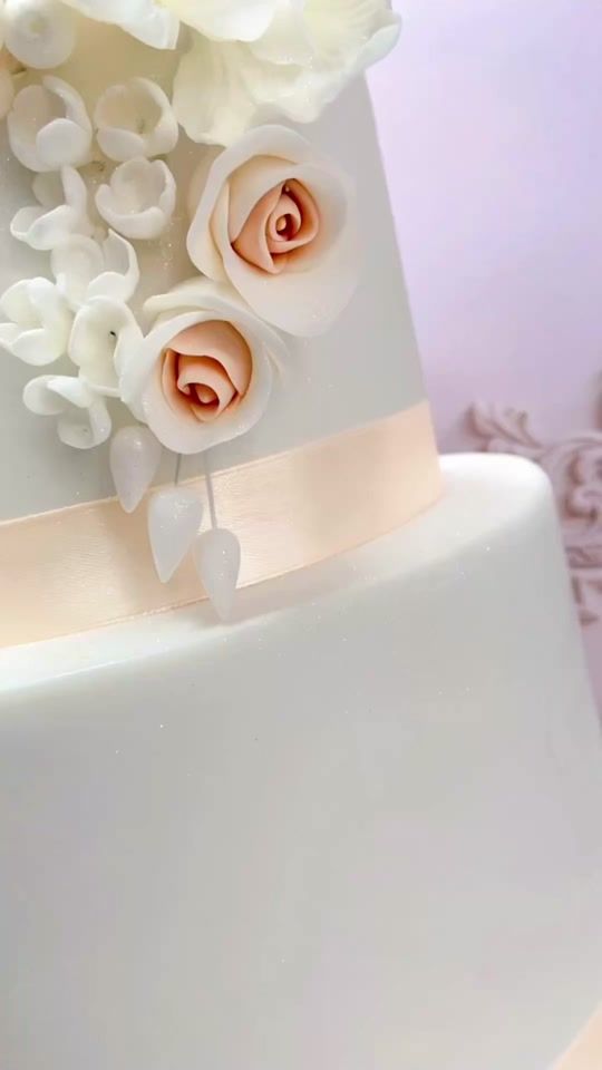 TikTok video thumbnail by elnara_cakes