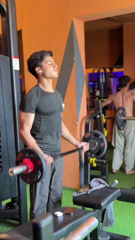TikTok video thumbnail by fitwith_tauseef