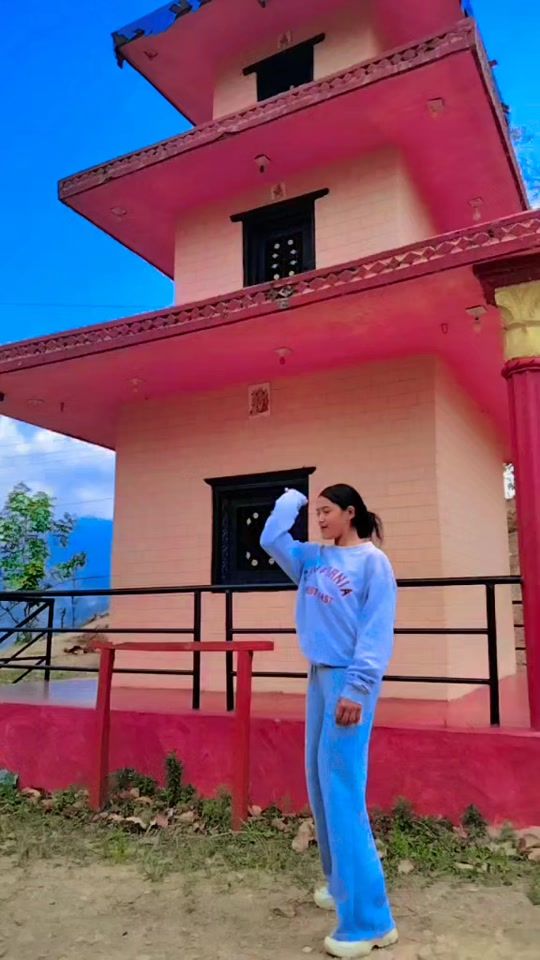 TikTok video thumbnail by comedi_girls