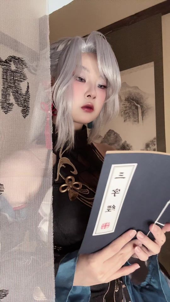 TikTok video thumbnail by klow.cos