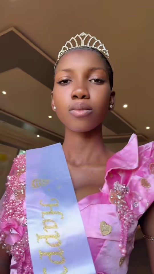 TikTok video thumbnail by hk.la.star