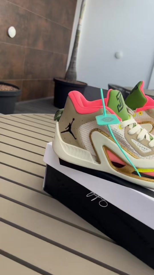 TikTok video thumbnail by vibesneakersofc