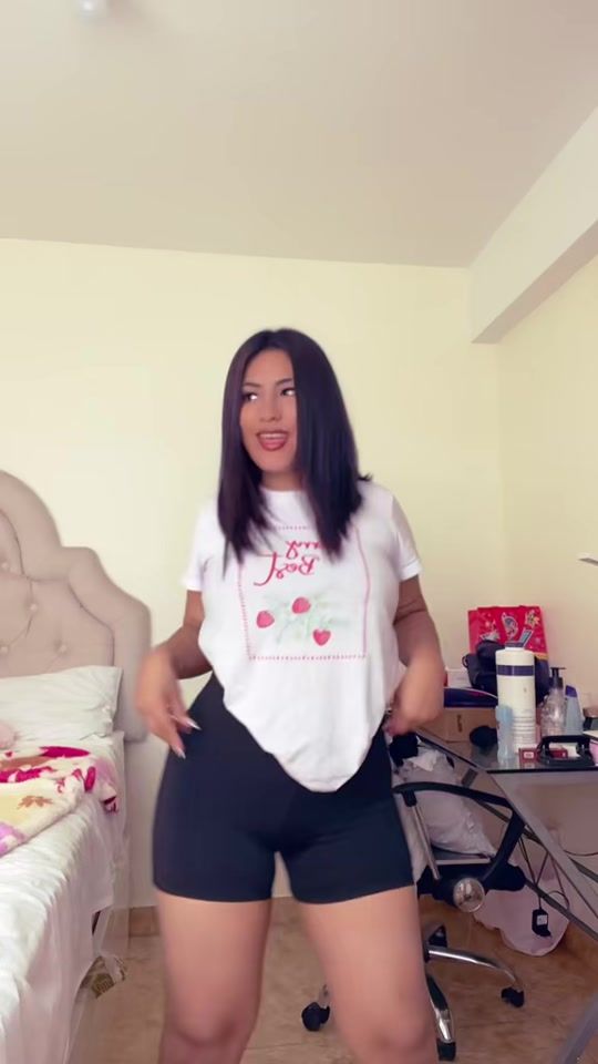 TikTok video thumbnail by roxanafloress_