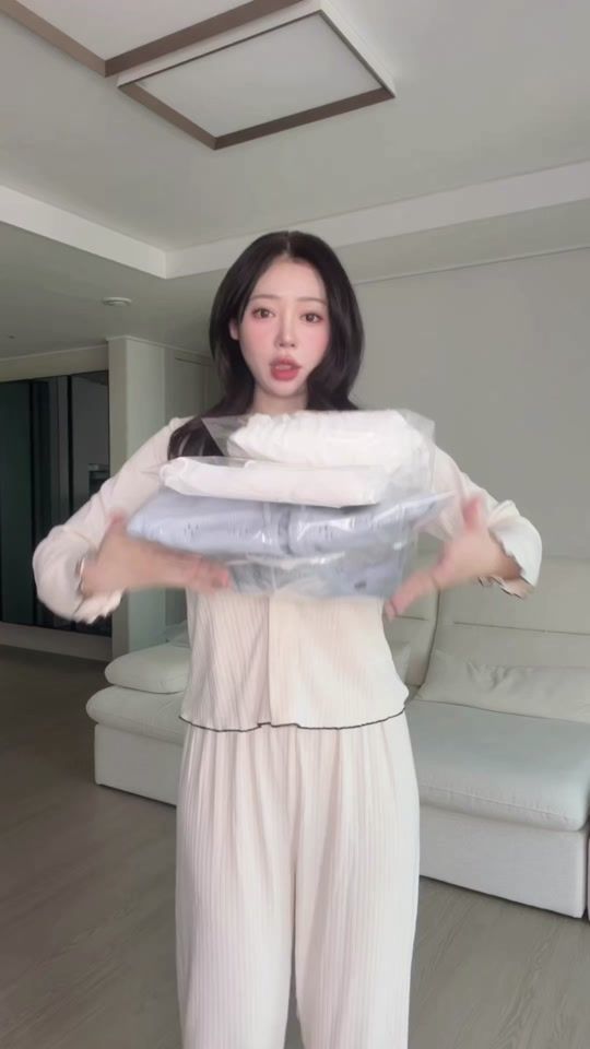 TikTok video thumbnail by merlinew_