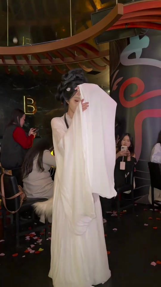 TikTok video thumbnail by gigi_zhezhe