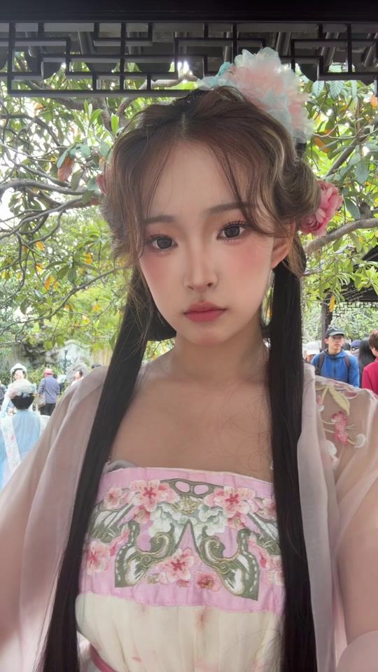 TikTok video thumbnail by crystinelovesred