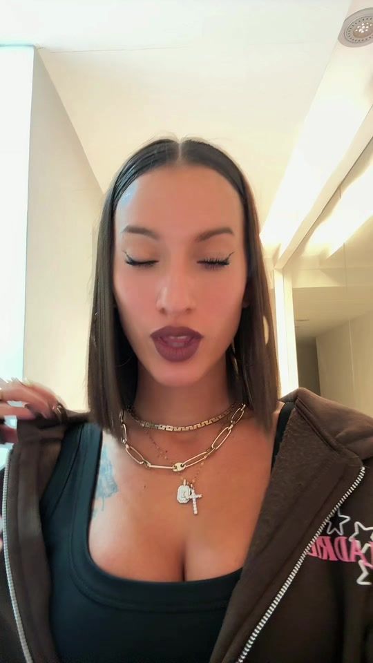 TikTok video thumbnail by iariabregu