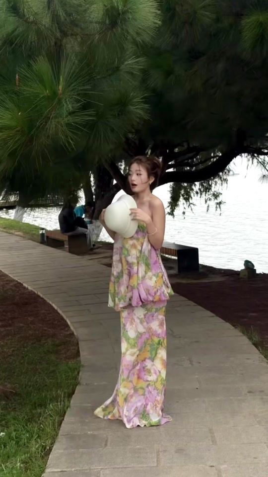 TikTok video thumbnail by 1999studio.vn