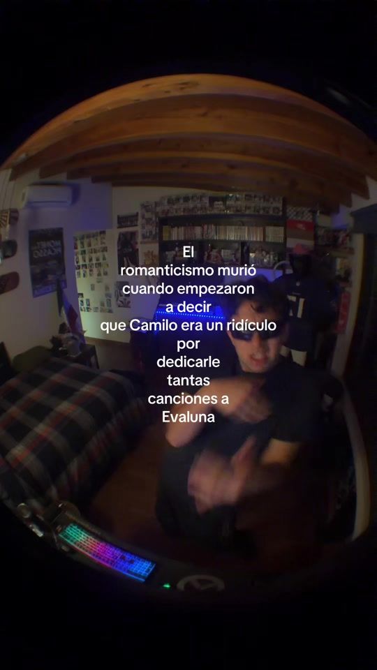 TikTok using Vida de Rico