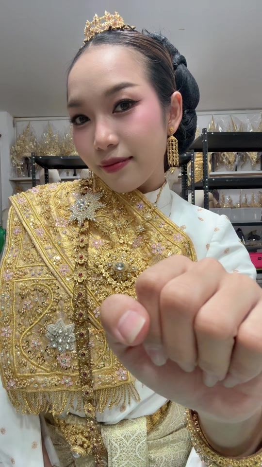 TikTok video thumbnail by toey_baimanee