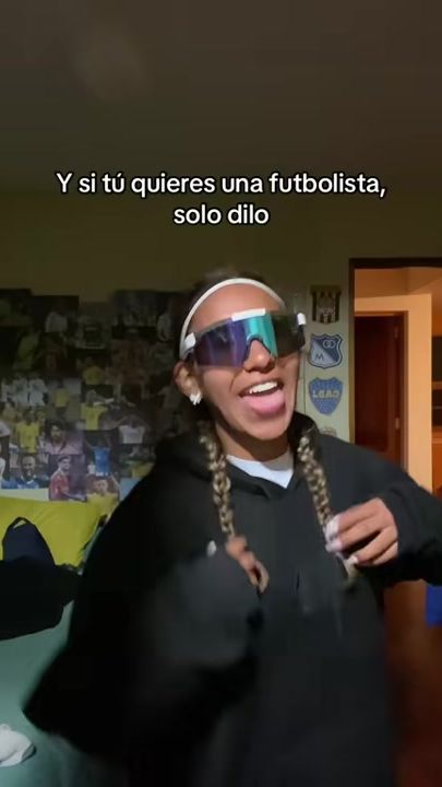 TikTok using Aventura