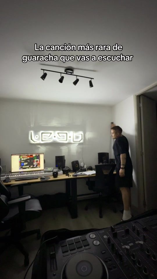 TikTok video thumbnail by djleeb
