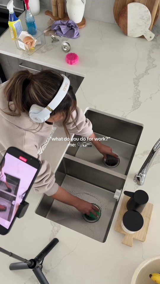 TikTok using Gangsta's Paradise