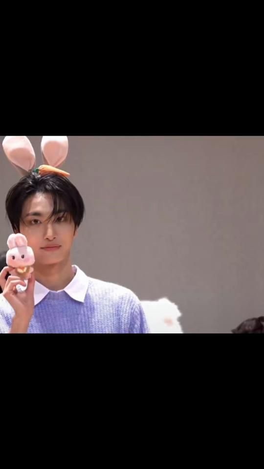 TikTok video thumbnail by papaskpopperia