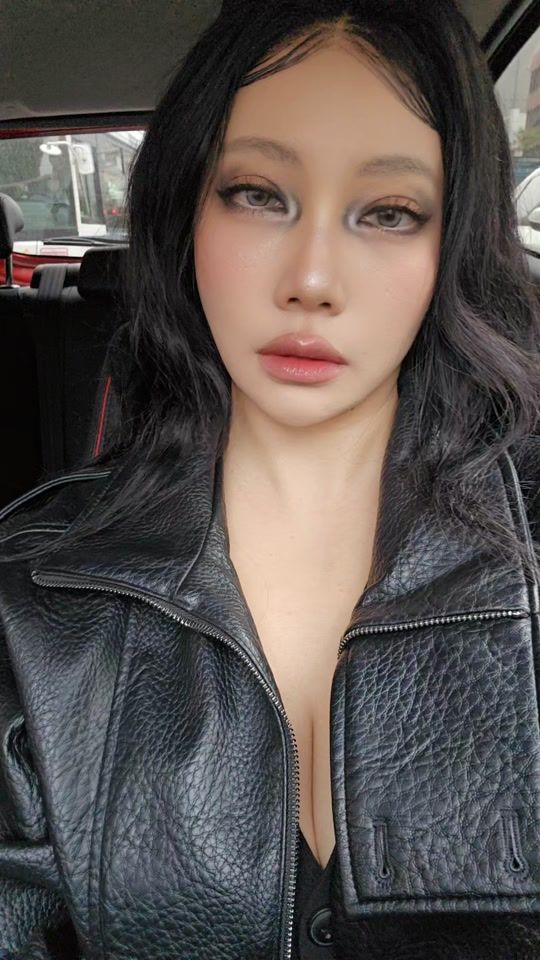 TikTok video thumbnail by setzzang
